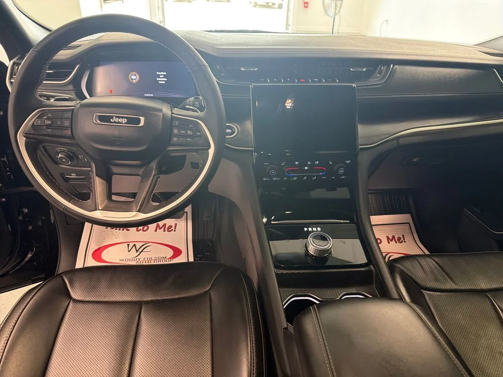 Used 2024 Black Jeep Limited image 17