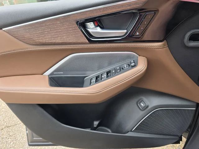New 2026 Liquid Carbon Metallic Acura w/Advance Package image 19
