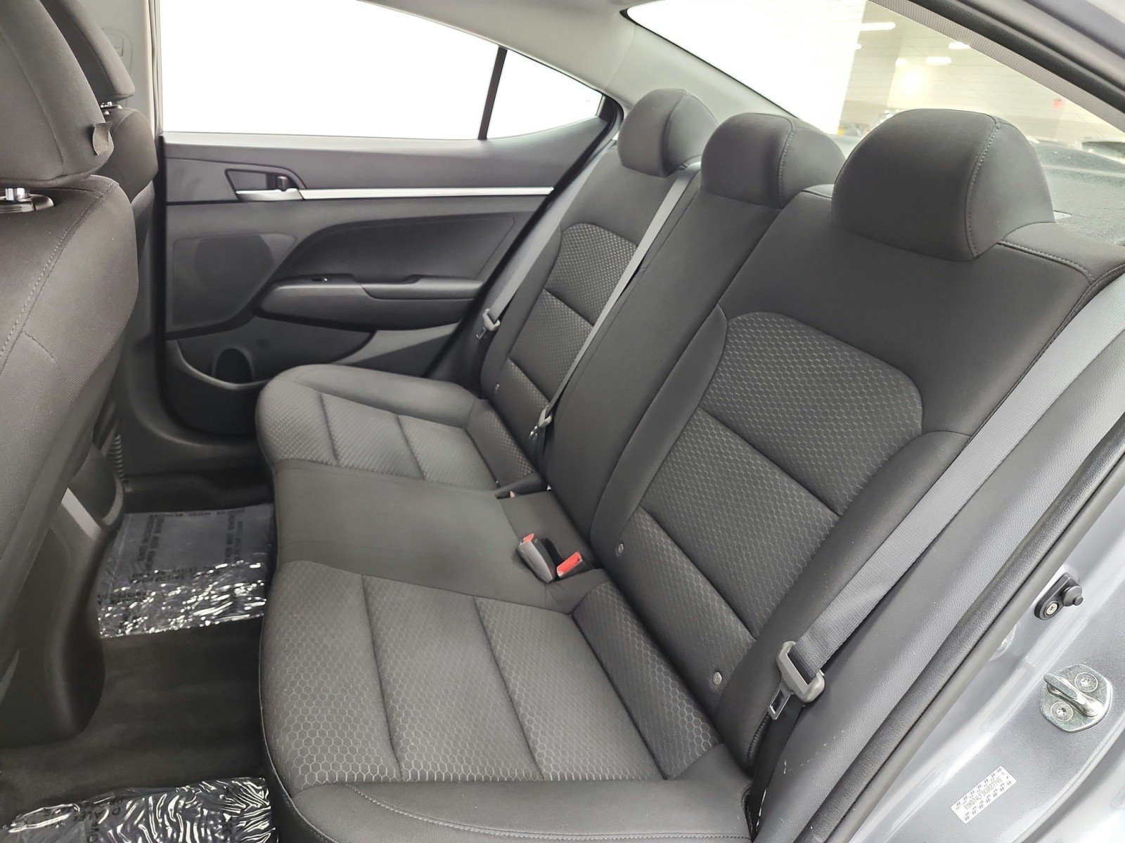 Used 2019 Galactic Gray Hyundai SE Auto image 13