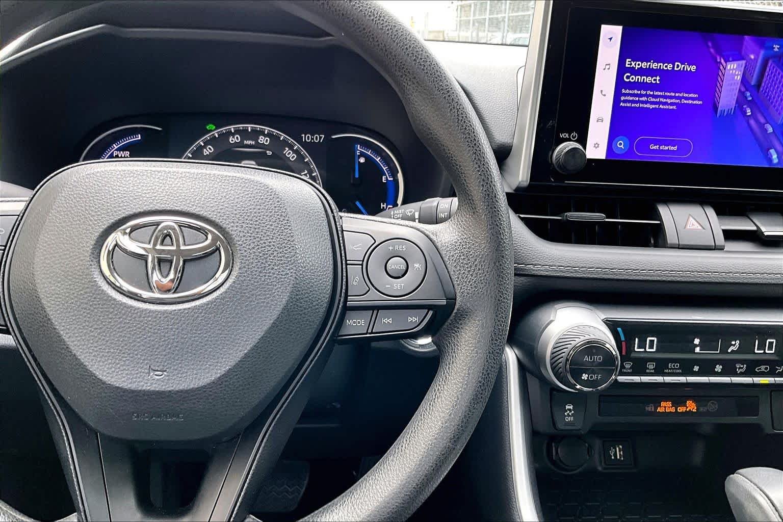Certified Used 2025 Ice Cap Toyota Hybrid XLE image 25