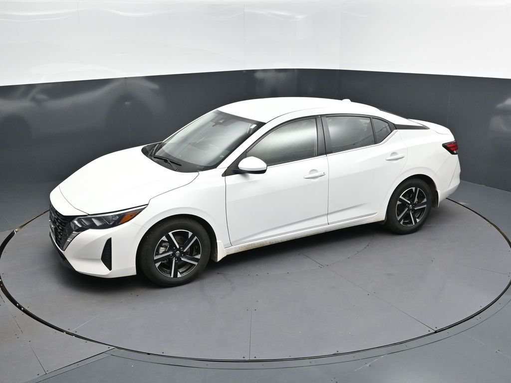 Used 2024 White Nissan SV image 31