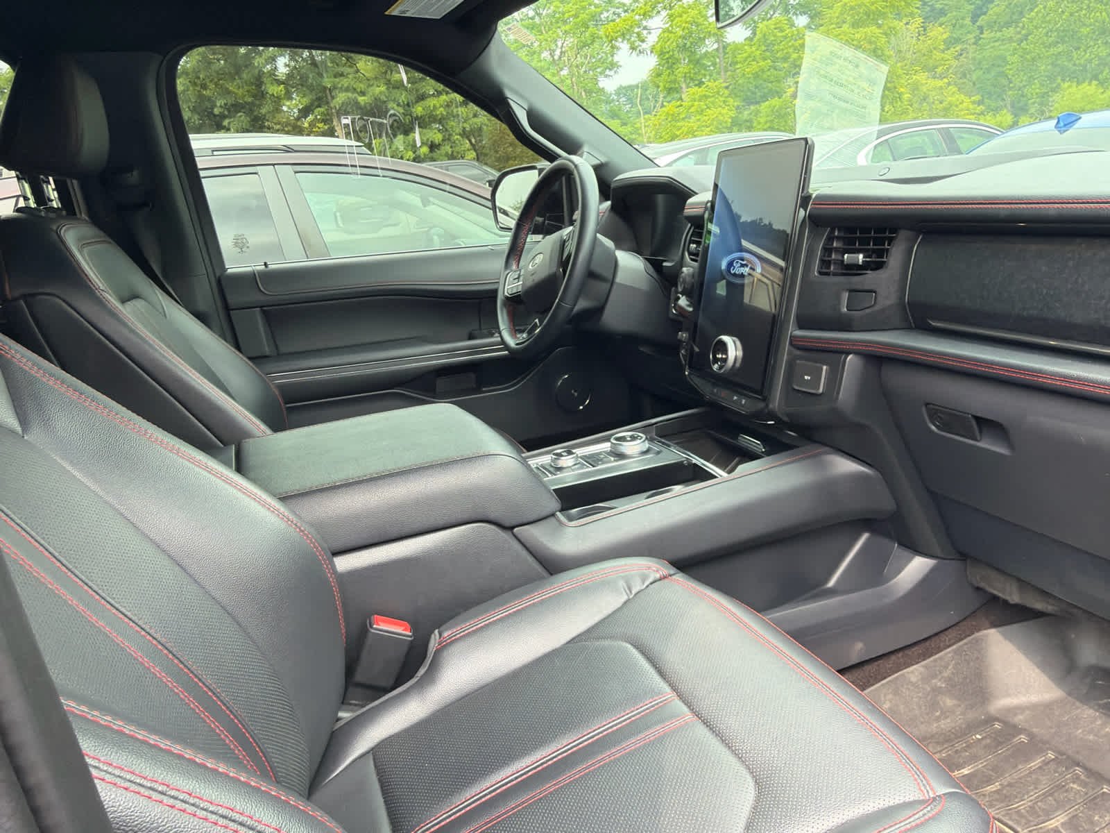 Used 2022 Agate Black Metallic Ford Limited image 6