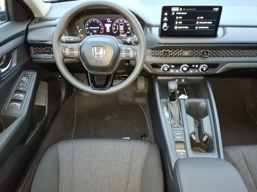 New 2026 Meteorite Gray Metallic Honda LX image 4