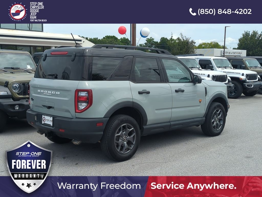 Used 2021 Green Ford Badlands image 6