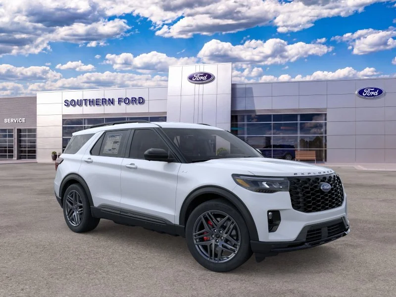 New 2026 Space White Metallic Ford ST-Line image 31