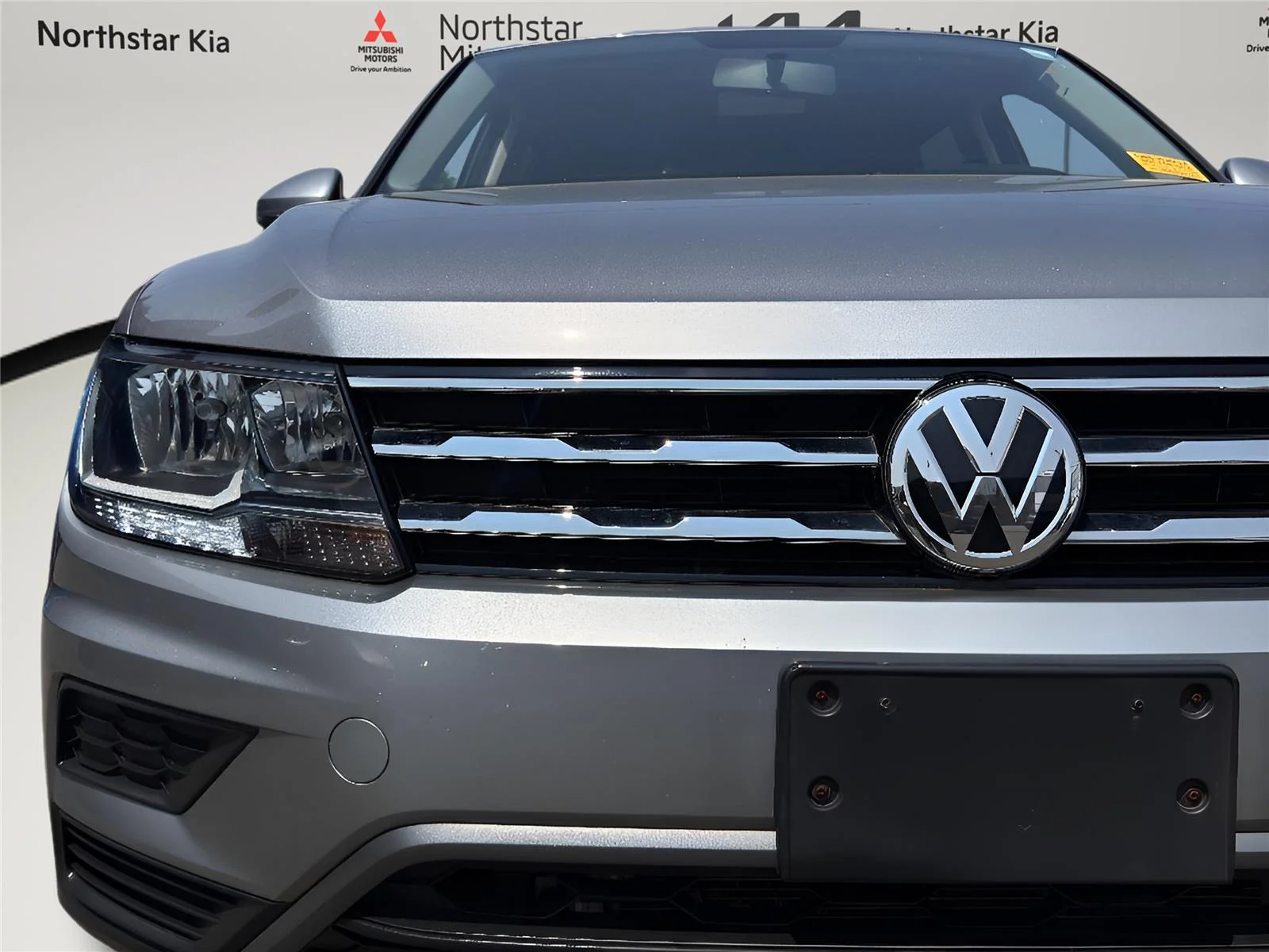 Used 2020 Pyrite Silver Metallic Volkswagen S image 28