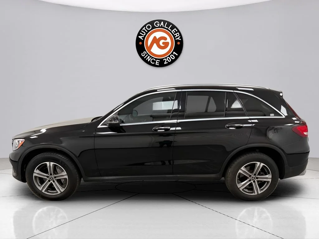 Used 2018 Black Mercedes-Benz GLC 300 image 4