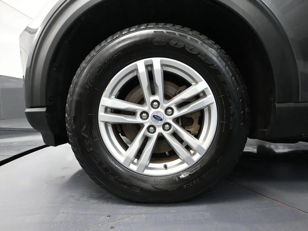 2023 Ford Explorer XLT - Photo 16