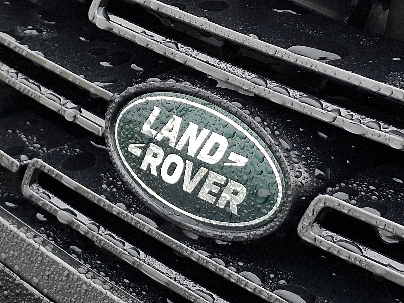 New 2027 Santorini Black Land Rover  image 19