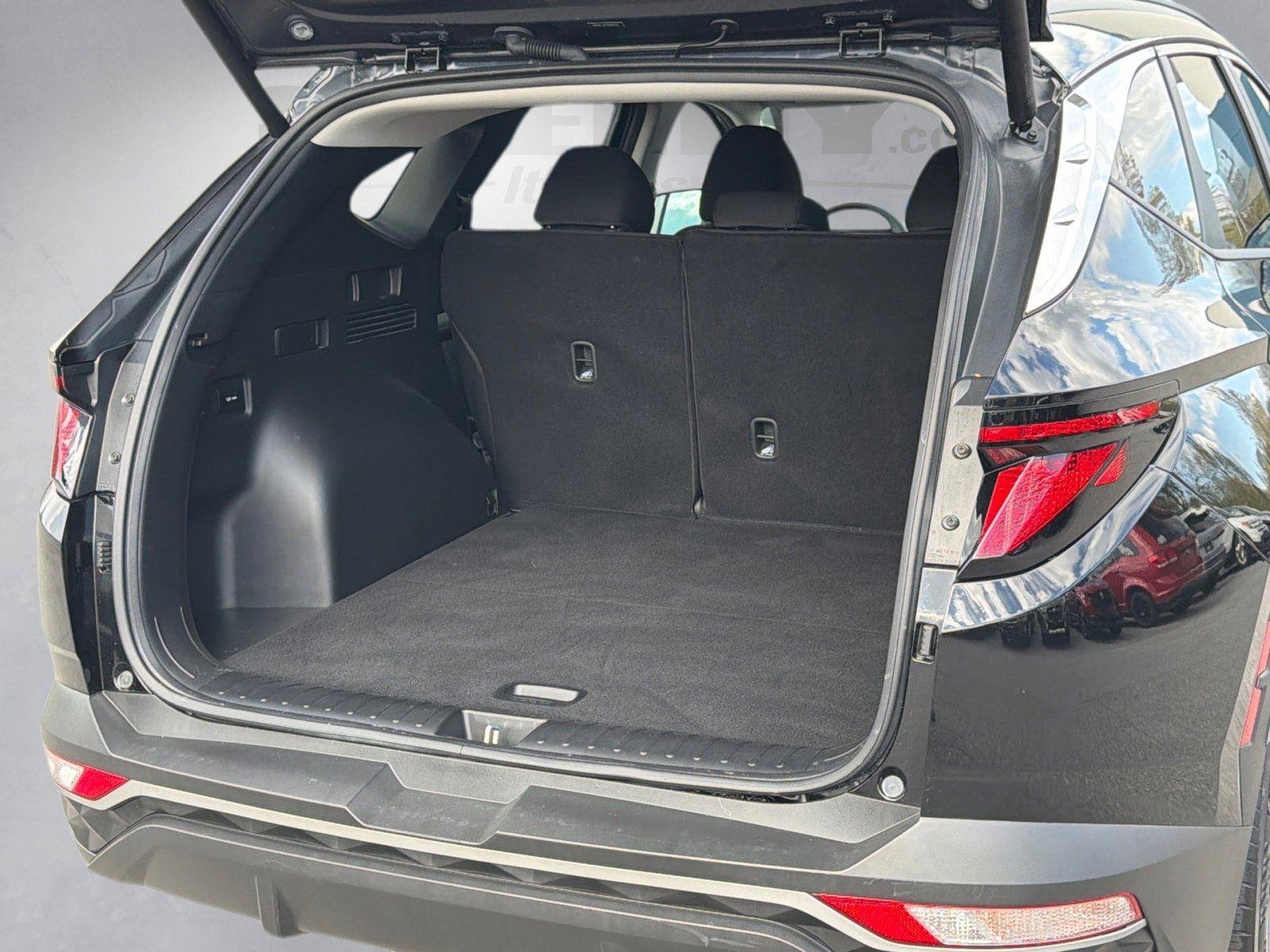 Used 2026 Phantom Black Hyundai SEL image 22