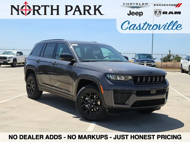 2026 Jeep Grand Cherokee Laredo Altitude