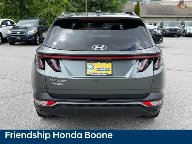 Used 2022 Gray Hyundai SEL image 6