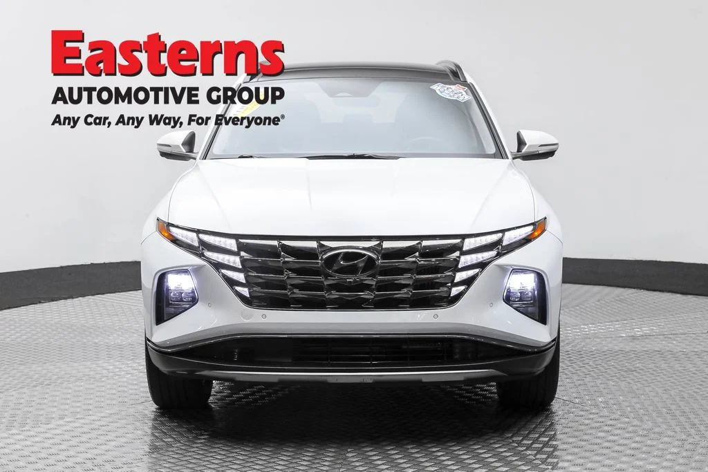 Used 2022 White Hyundai Limited image 2