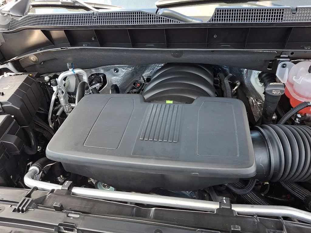 New 2026 Summit White Chevrolet LT image 20