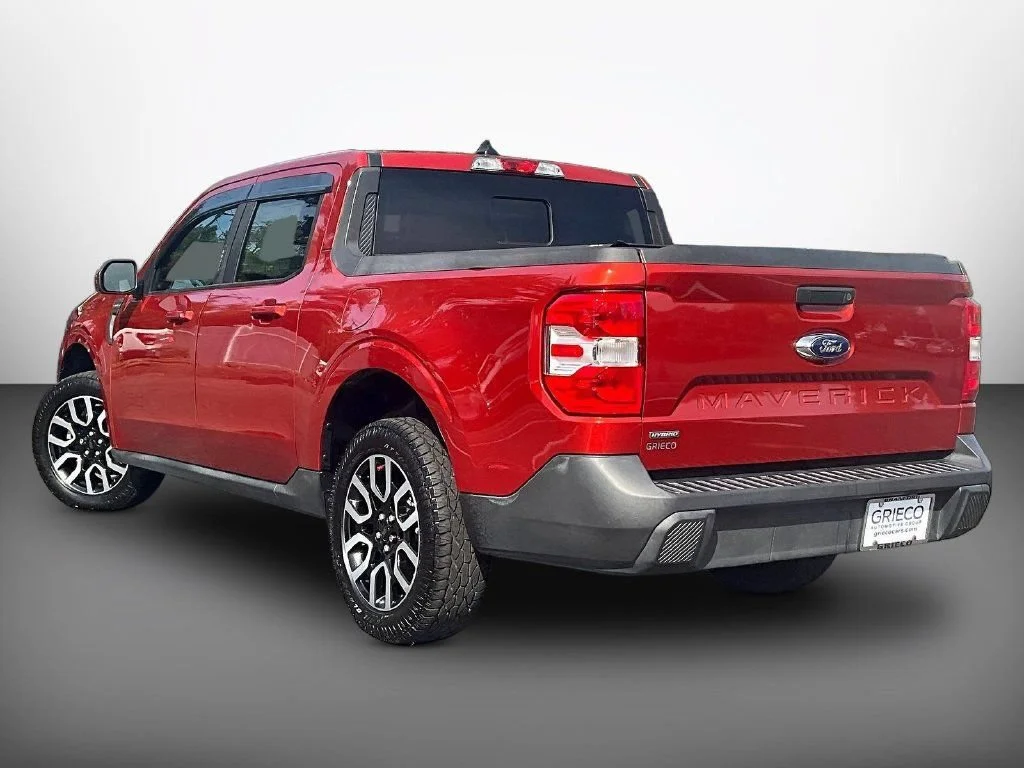 Used 2022 Chili Pepper Red Ford Lariat image 5