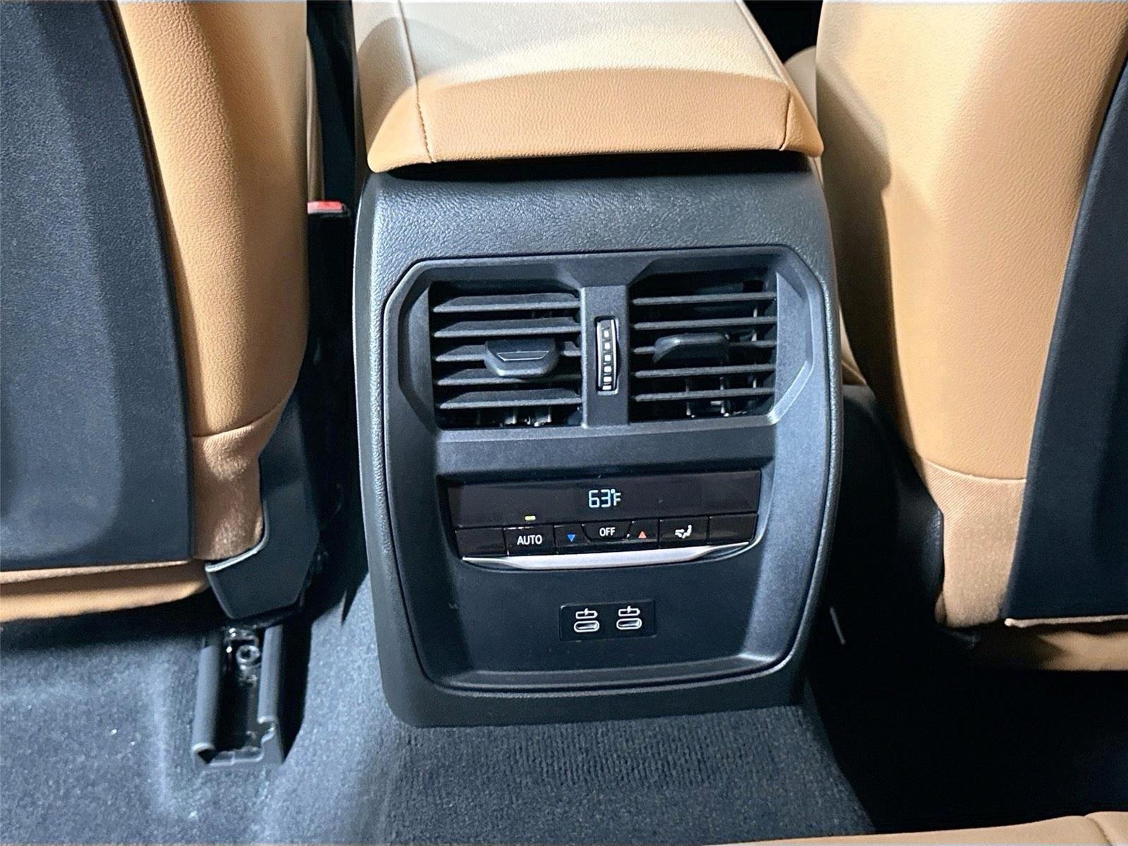 2025 BMW 3 Series 330i - Photo 55