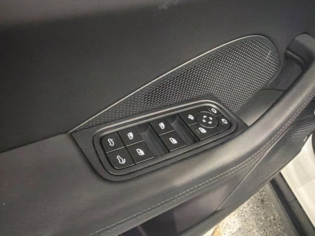 2026 Porsche Macan GTS - Photo 26