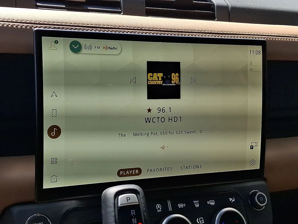 New 2026  Land Rover X-Dynamic SE image 14