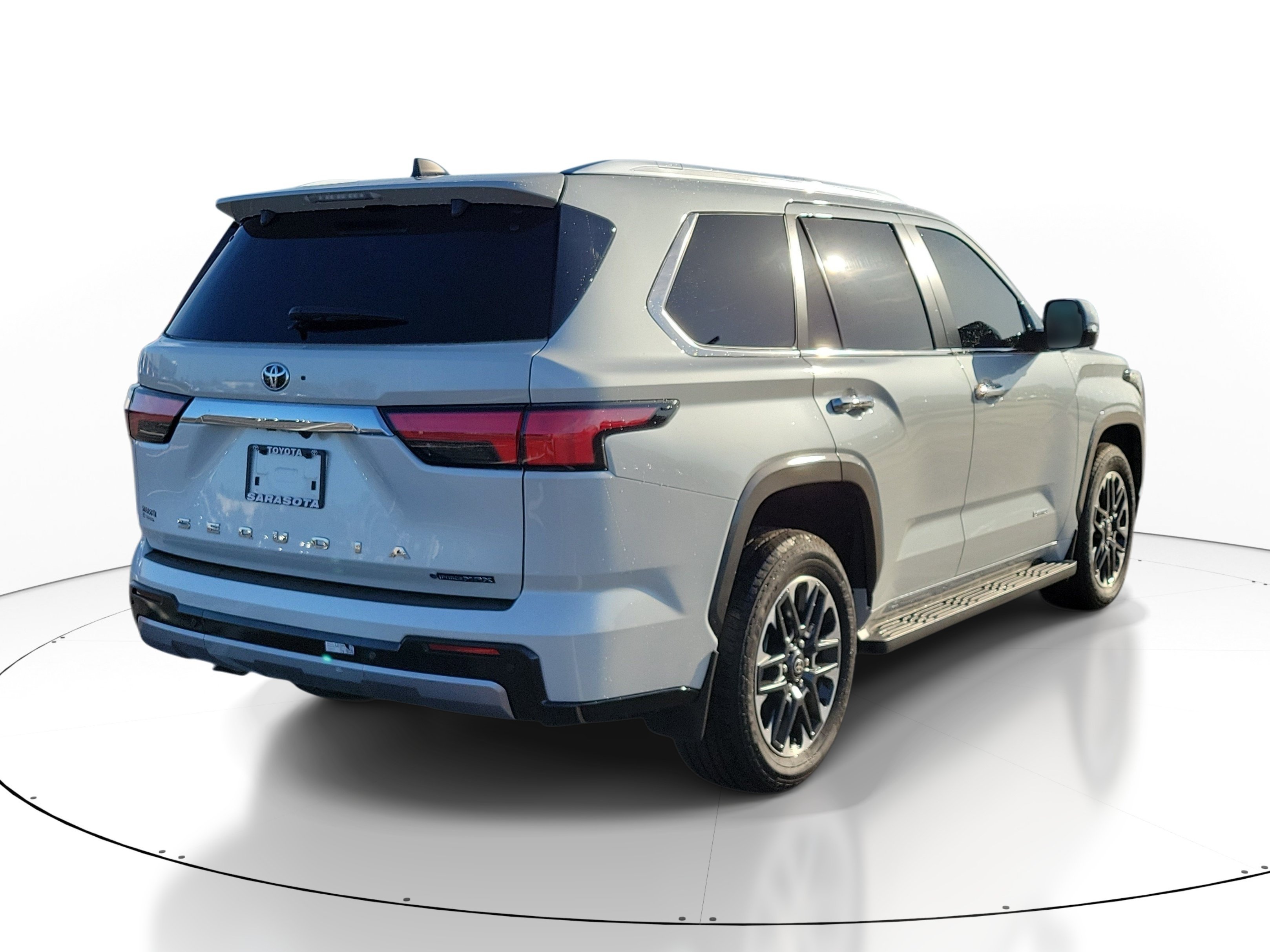 Used 2025 Pearl Toyota Limited image 5