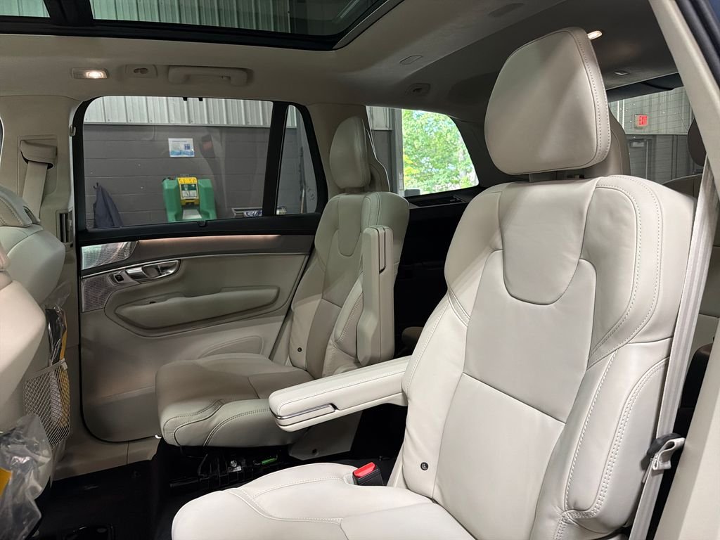 New 2027  Volvo B6 Ultra image 12