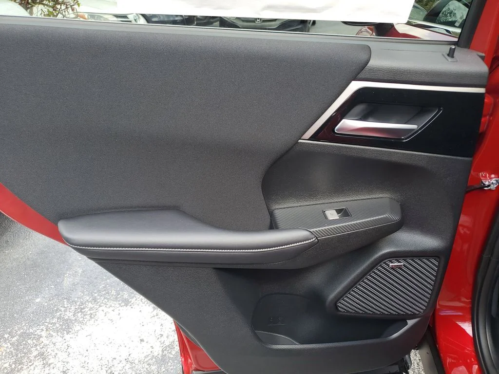 New 2026 Red Mitsubishi ES image 10