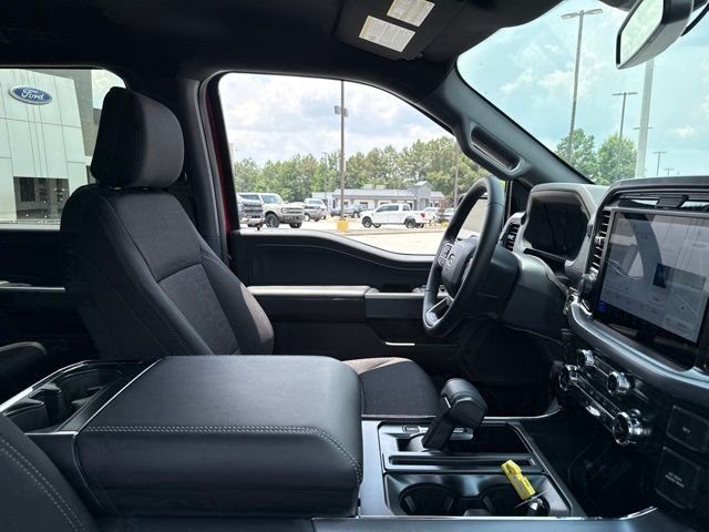 New 2026 Ruby Red Metallic Tinted Clearcoat Ford XLT image 14