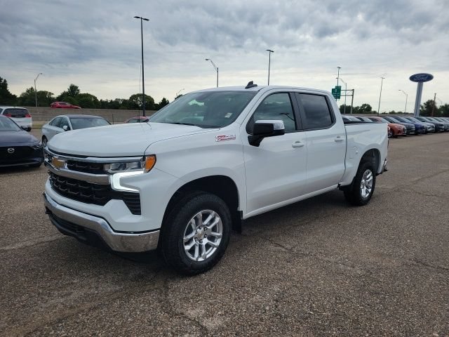 New 2026 Summit White Chevrolet LT image 18
