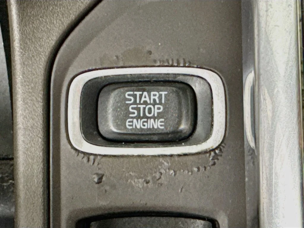 Used 2013 Red Volvo 3.2 image 18