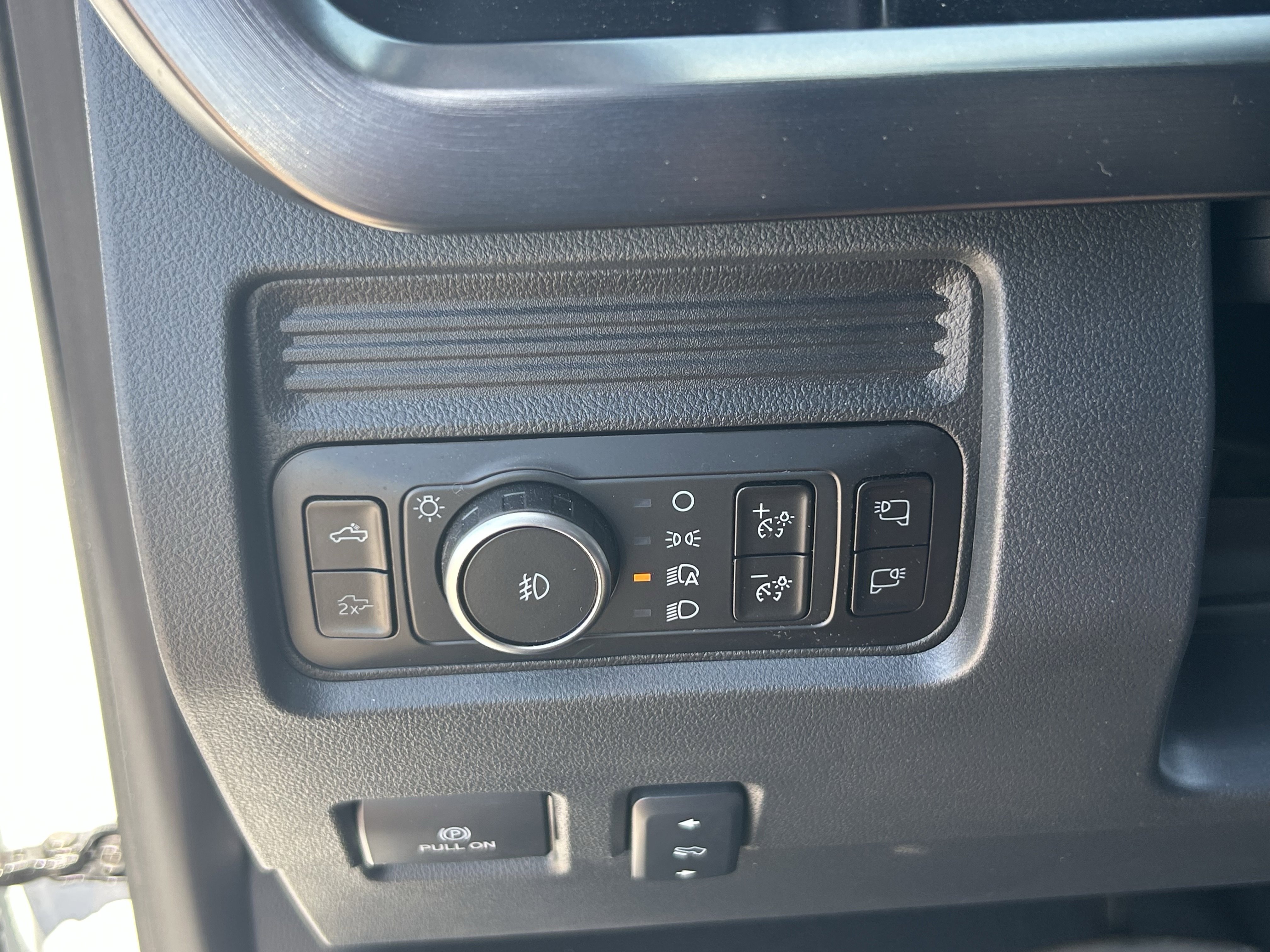 2025 Ford F-250 Super Duty XL - Photo 32