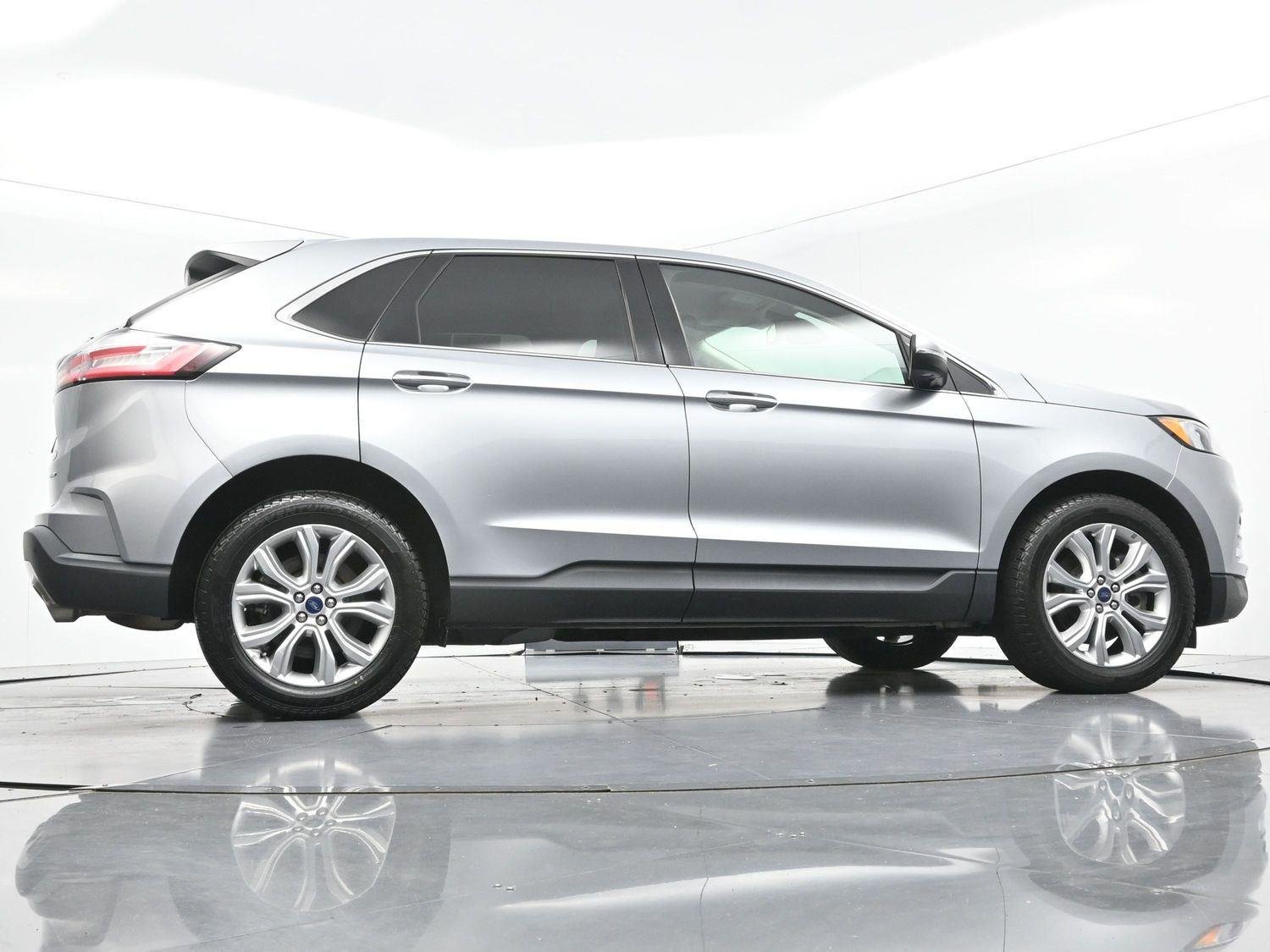 Used 2022 Iconic Silver Ford Titanium image 57