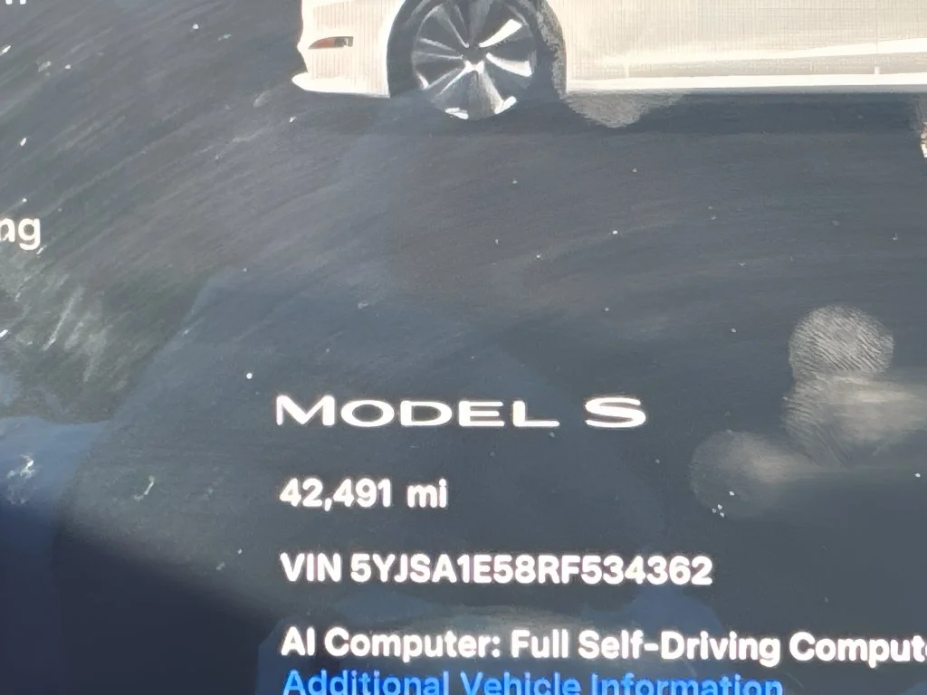 Used 2024  Tesla Long Range image 23