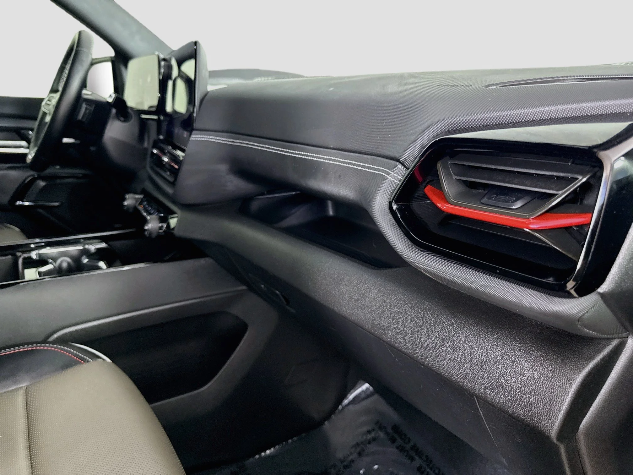 Used 2026 Black Chevrolet Trail Boss - Extended Range image 31