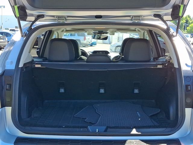 Used 2021 Silver Subaru Limited image 31