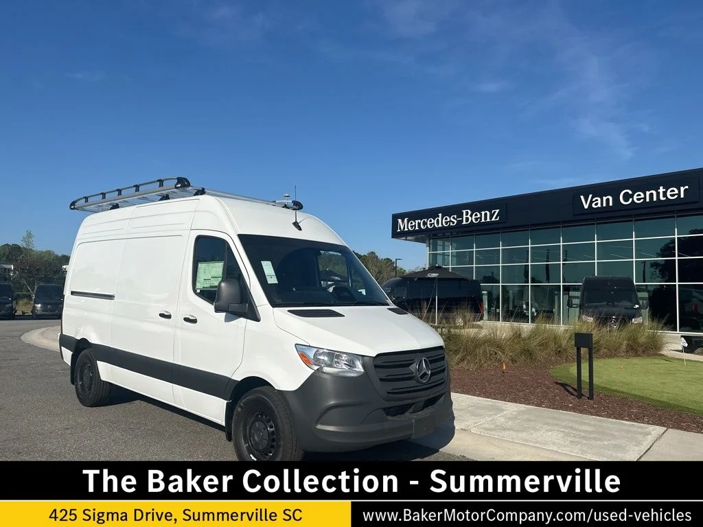 New 2026  Mercedes-Benz Ranger Contractor PKG/Roof Rack image 1