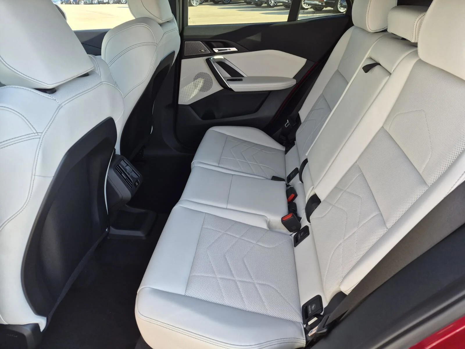 2026 BMW X2 28i - Photo 28