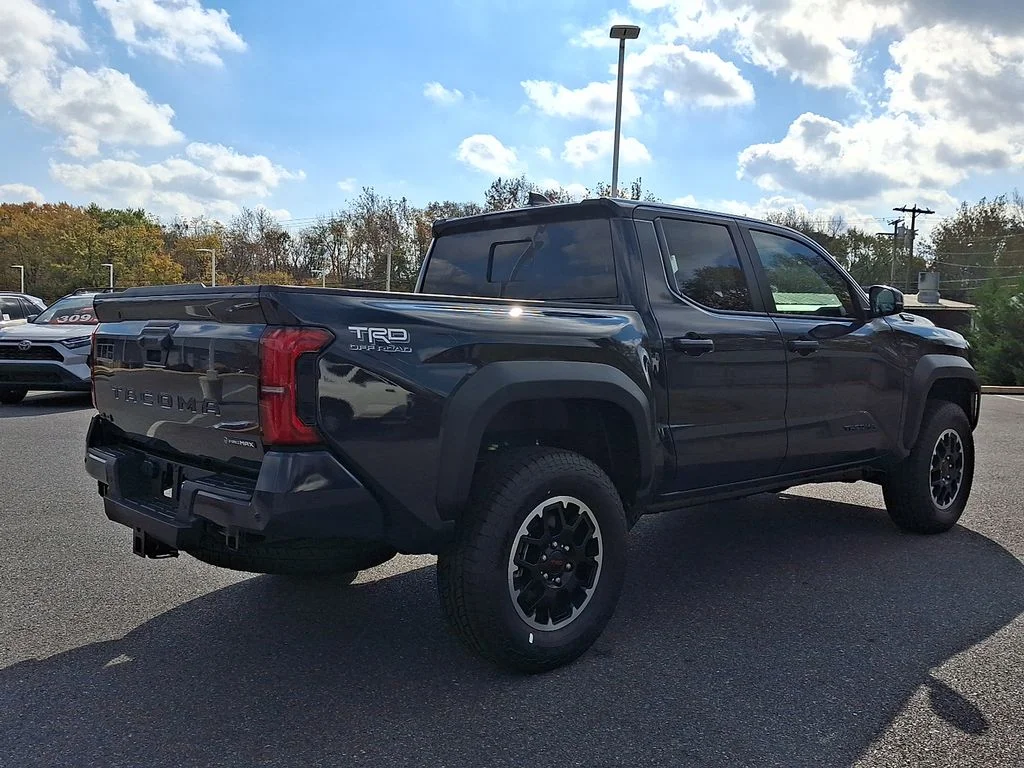 New 2025  Toyota TRD Off Road image 5