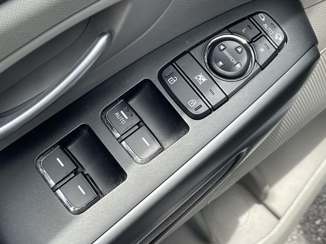 2018 Kia Sedona LX - Photo 17