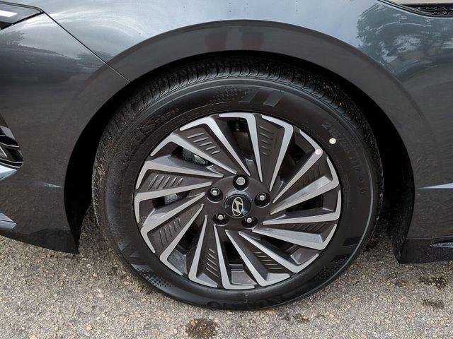 2025 Hyundai Sonata Hybrid SEL - Photo 11