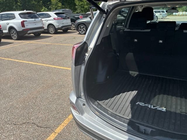 Used 2017 Silver Sky Metallic Toyota XLE image 18