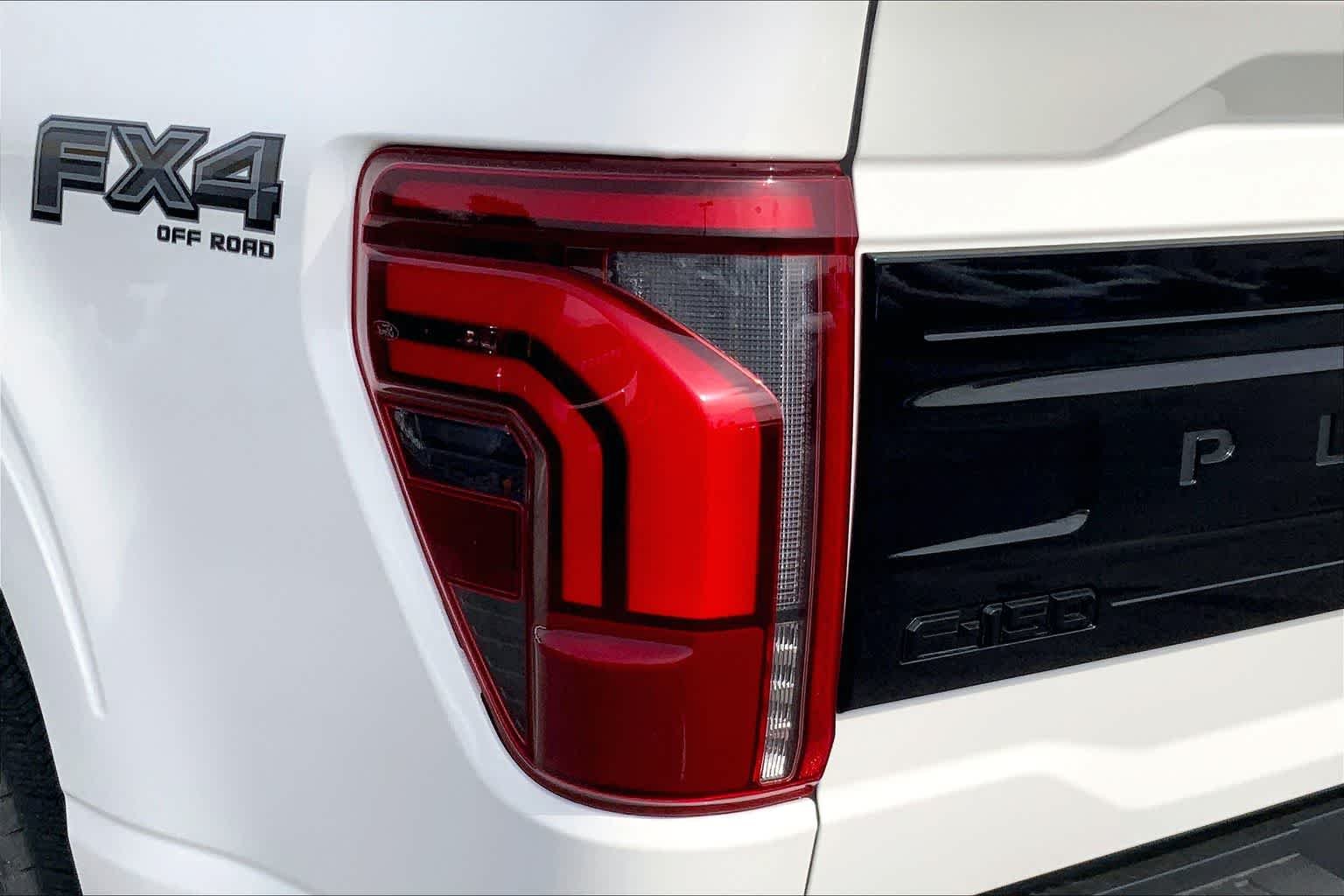 New 2026 Star White Metallic Tri-Coat Ford Platinum® image 11