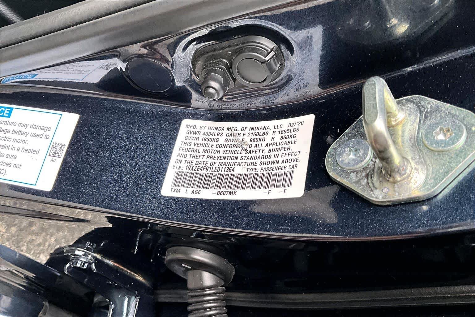 Used 2020 Cosmic Blue Metallic Honda Touring image 34