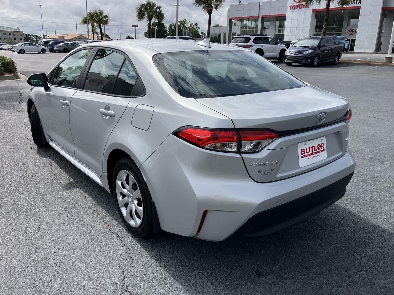 Used 2025 Silver (Classic Silver Metallic) Toyota LE image 3