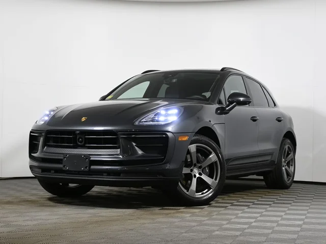 2025 Porsche Macan 