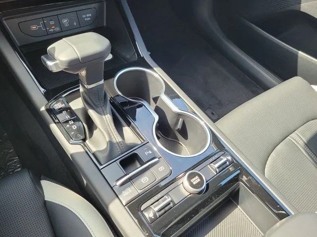 New 2026 Aurora Black Pearl Kia GT-Line FWD image 27