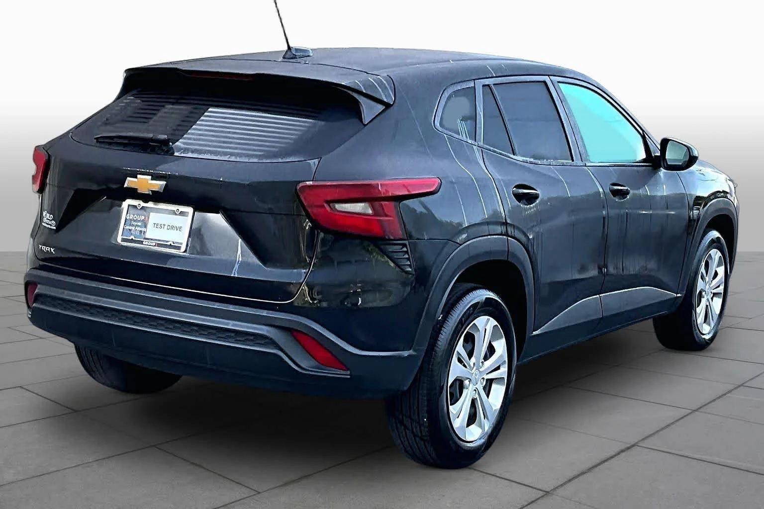 Used 2025 Mosaic Black Metallic Chevrolet LS image 13