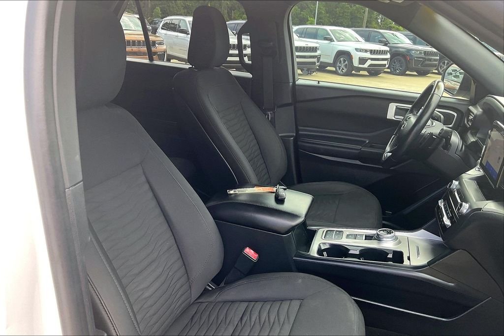 Used 2020 White Ford XLT image 7