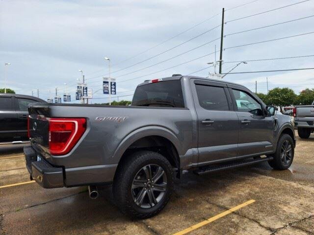 Used 2023 Carbonized Gray Metallic Ford XLT image 5