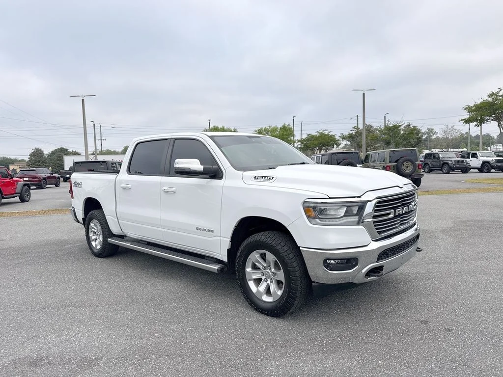 2024 RAM 1500 Laramie 4x4 Crew Cab 5'7's photo