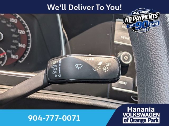 Used 2021 White Volkswagen  image 30
