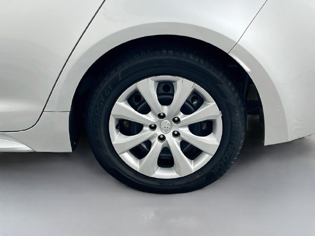 2025 Toyota Corolla LE - Photo 33